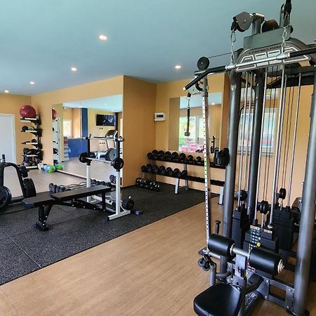 Coral Cove Beachfront Villa - 코창 외부 사진