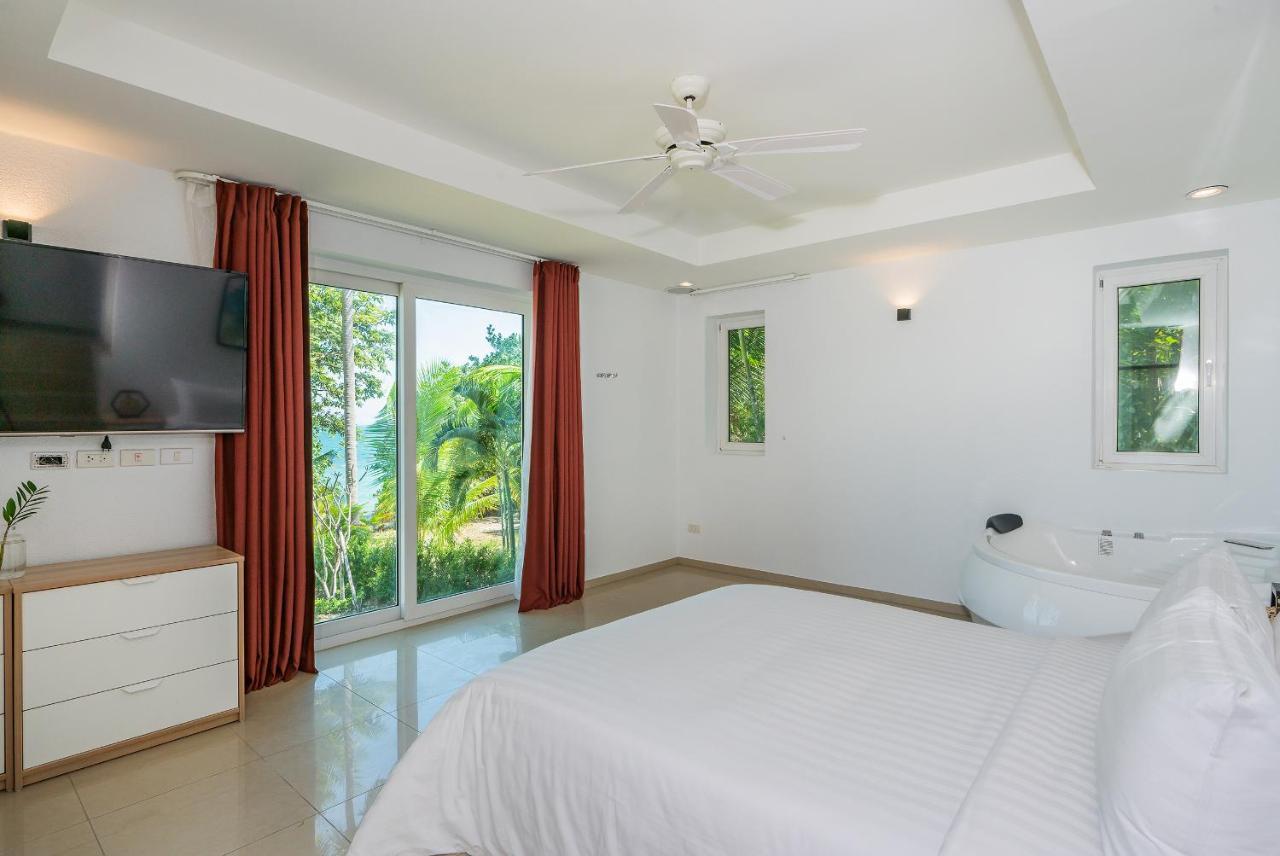 Coral Cove Beachfront Villa - 코창 외부 사진